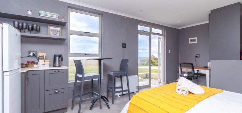 6 Bedroom Property for Sale in Kleinbaai Western Cape